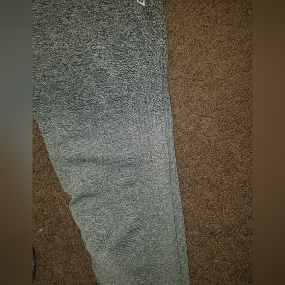 Gymshark ombre grey set - Picture 10 of 13